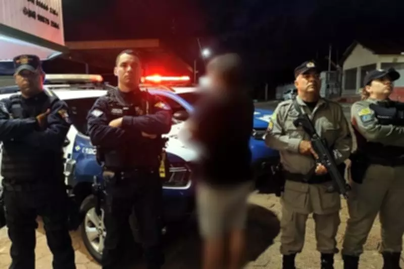 Suspeito de feminicídio em Baliza (GO) é preso dormindo em caminhonete em Torixoréu (MT)