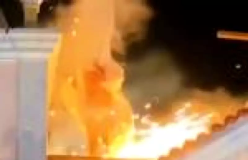Susto em Arraial do Cabo: Fogos de Artifício Explodem nos Pés de Ator na Paixão de Cristo