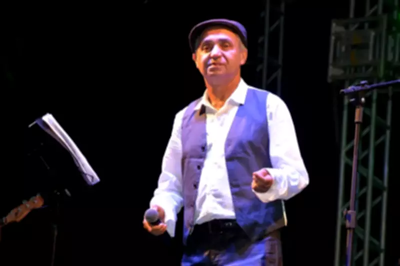 Teatro do Centro de Convenções de Feira de Santana recebe nome de Carlos Pitta