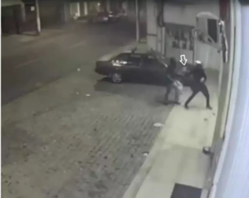 Tentativa de furto frustrada: vidro blindado impede assaltantes em Campos dos Goytacazes