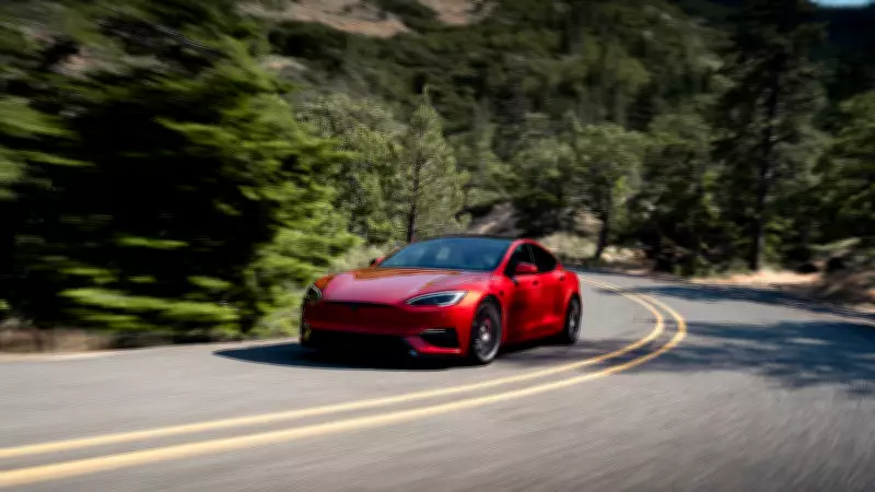 Tesla registra pior trimestre em entregas em um ano e ações caem quase 4%