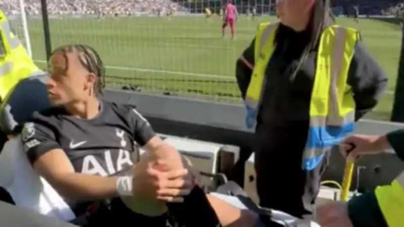 Tottenham vence Wolverhampton por 1 a 0 com gol de Palhinha e Xavi Simons sai de maca