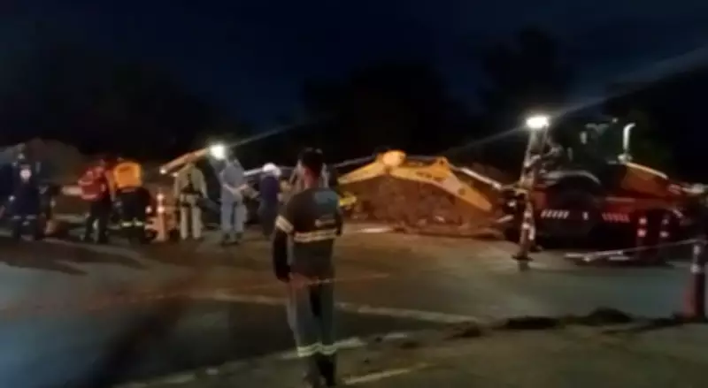 Trabalhador morre esmagado por retroescavadeira durante obra de esgoto em Hortolândia