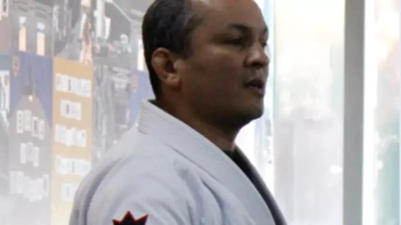 Treinador de jiu-jítsu Melqui Galvão é preso por crimes sexuais contra alunas