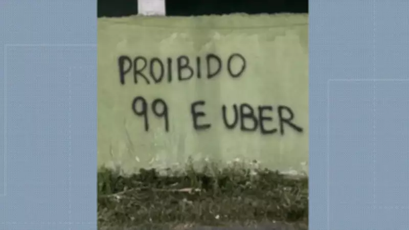 Tráfico proíbe circulação de entregadores e motoristas de aplicativos em comunidades da Zona Oeste do Rio