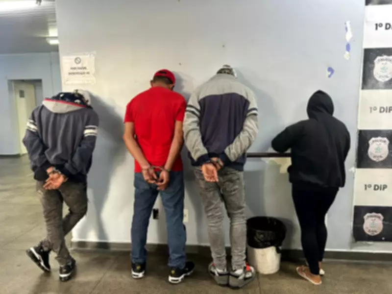 Trio preso e adolescente apreendida com mais de 100 kg de drogas em Manaus