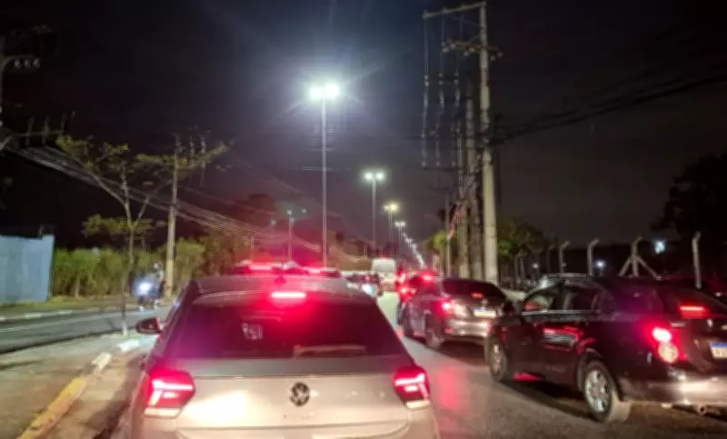 Trânsito intenso persiste em Mogi das Cruzes com congestionamento de 4,5 km