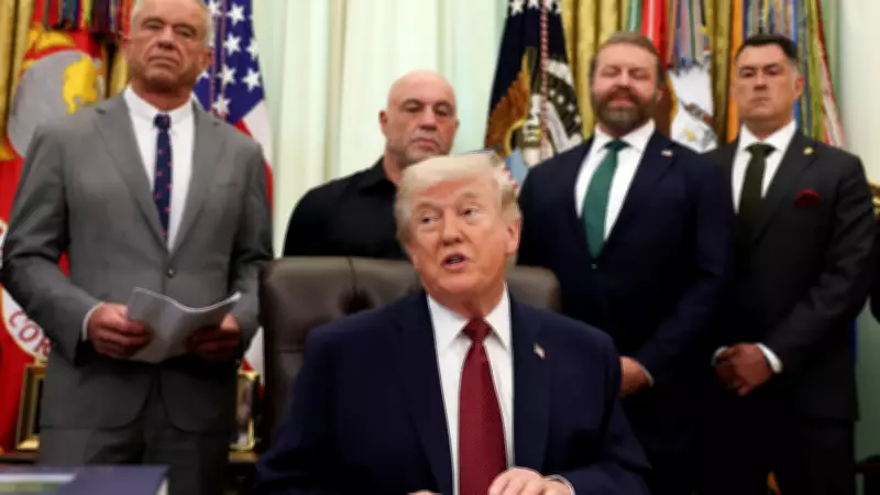 Trump adia explicações sobre Ormuz, acusa Irã de chantagem e celebra acordo