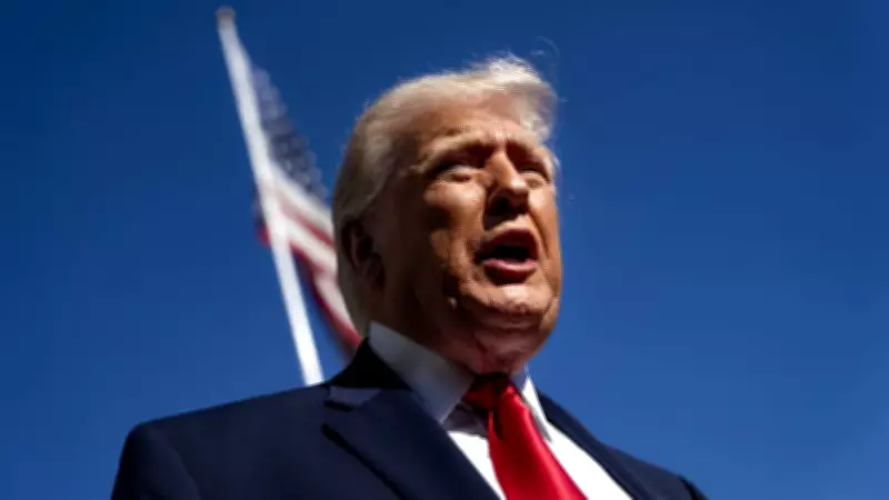 Trump ameaça tarifas de 50% sobre China se país armar Irã em conflito no Oriente Médio