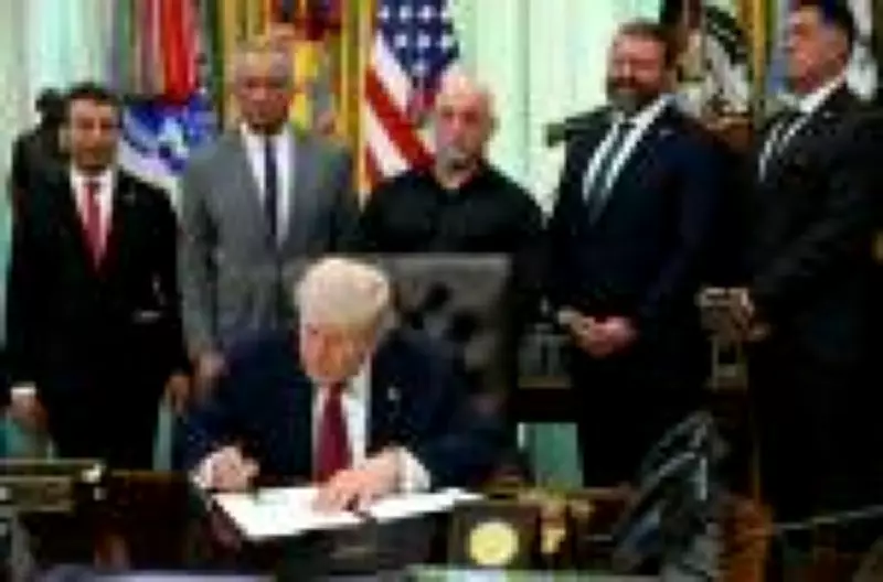 Trump flexibiliza pesquisas com drogas psicodélicas para tratar saúde mental nos EUA