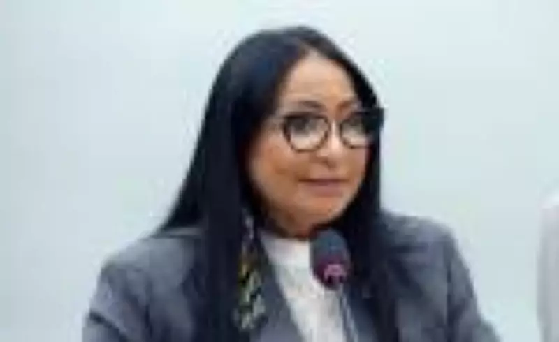TSE mantém cassação de Silvia Waiãpi por uso de verba em harmonização facial