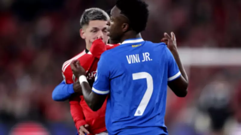 Uefa suspende atacante do Benfica por seis jogos após insultos a Vini Jr.