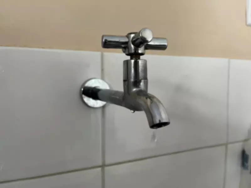 Vazamento em adutora de 800 mm deixa bairros de Aracaju sem água