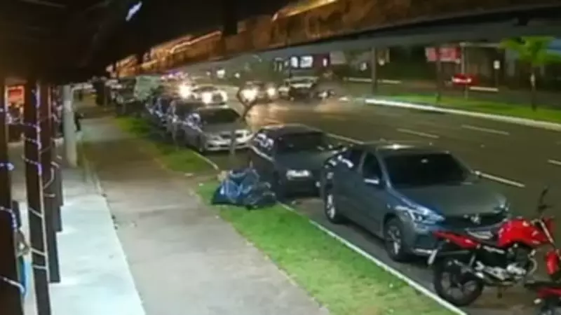 Vídeo: motorista distraída com celular atropela três PMs em Uberlândia