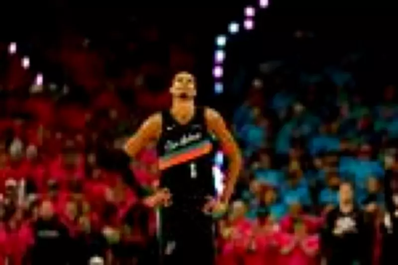 Victor Wembanyama faz história na NBA com prêmio de Melhor Defensor unânime