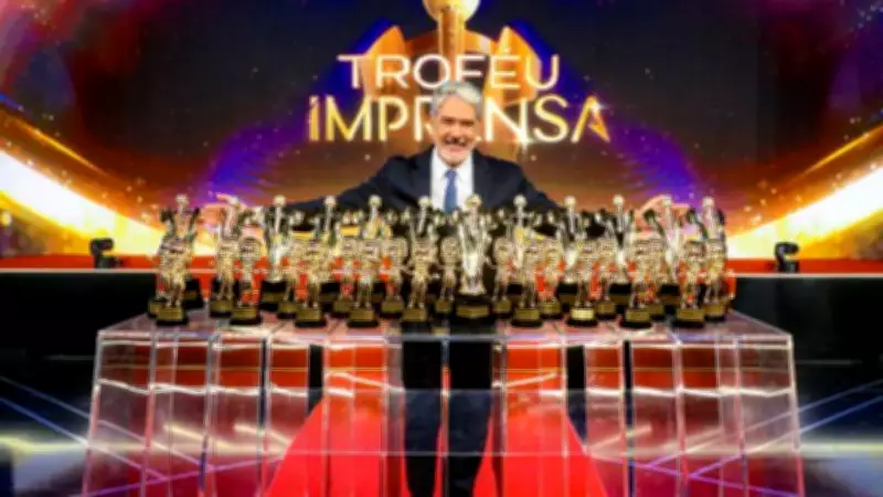 William Bonner resgata 33 troféus no SBT após deixar 'Jornal Nacional'