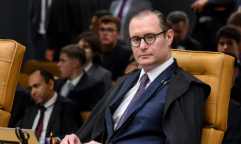 Zanin mantém presidente do TJRJ como governador interino do Rio