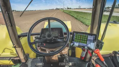 Agrishow 2026: trator com piloto automático e painel touch como videogame