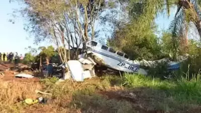 Avião com milhões da Prosegur cai no Paraguai; piloto morre e moradores saqueiam US$ 2 milhões