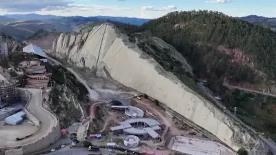 Bolívia inicia corrida para proteger penhasco com milhares de pegadas de dinossauros