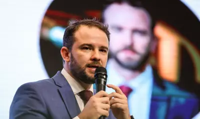 Durigan defende fim da escala 6×1 sem custos ao Tesouro e sugere transição