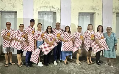 Festa do pijama emociona mãe de 91 anos em Sergipe com reunião de dez filhos