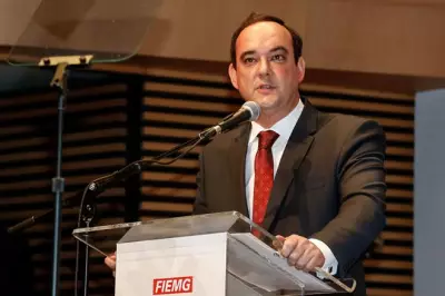 Fiemg critica avanço de proposta que altera escala 6×1 e jornada de trabalho