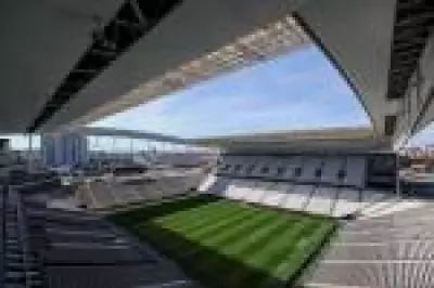 Futebol hoje: onde assistir aos jogos de domingo, 26 de abril