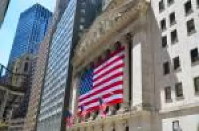 Guerra no Oriente Médio impulsiona lucros bilionários de bancos de Wall Street no 1º trimestre