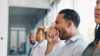 Identificando sinais de um emprego sem futuro e como agir para mudar de carreira