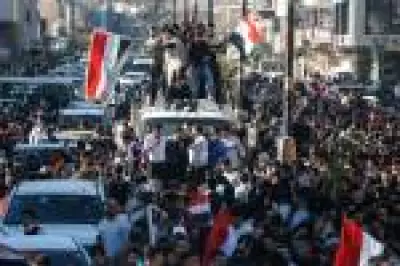 Iraquianos invadem ruas após classificação histórica para a Copa do Mundo 2026