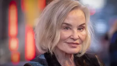 Jessica Lange retorna a 'American Horror Story' após oito anos em fotos de bastidores
