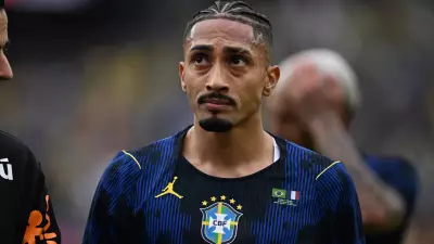 Laporta critica Fifa após lesão de Raphinha em amistoso e defende jogador