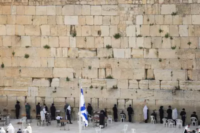 Locais sagrados de Jerusalém reabrem após 40 dias de fechamento por restrições de guerra