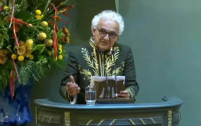 Milton Hatoum toma posse na ABL como primeiro amazonense na academia