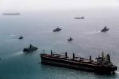 Primeiros navios atravessam Estreito de Ormuz após cessar-fogo entre Irã e EUA