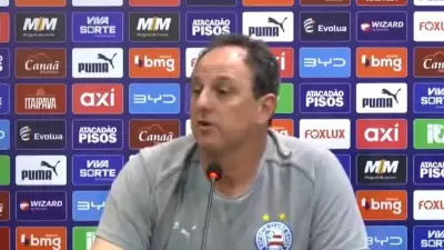 Rogério Ceni critica arbitragem após derrota para o Palmeiras e questiona lance do gol