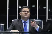 Alcolumbre sinaliza que não criará CPI do Master ao marcar sessão com pauta única