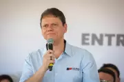 Aprovação de Tarcísio de Freitas cai 6 pontos e vai a 54%, aponta Quaest