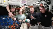 Artemis 2: Astronautas Retornam à Terra com Fotos e Histórias Inéditas da Lua