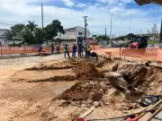 Avenida João Medeiros Filho segue interditada para obras de esgoto e drenagem em Natal