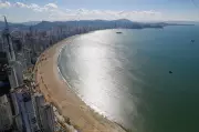 Balneário Camboriú decreta interdição de bares por perturbação de sossego