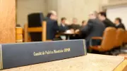 BC corta Selic para 14,5% em meio a tensões no Oriente Médio e inflação alta