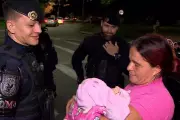 Bebê de 14 dias é salva por manobra de desengasgo de guardas municipais em São José dos Campos