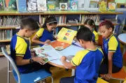 Biblioteca Municipal de Santarém recebe alunos para ação do Dia do Livro Infantil