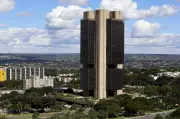 Brasil mantém segundo maior juro real do mundo após corte da Selic