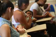 Campo Grande sedia evento 'Mil Mães Amamentando' para promover aleitamento materno