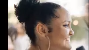 Cantora gospel de 21 anos morre em acidente com brinquedo 'minhocão' em parque de Itabirito