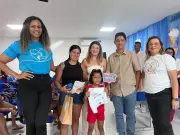 Carretinha da Saúde entrega 24 óculos a crianças em José de Freitas