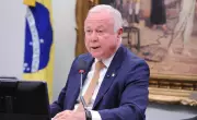 CCJ vota fim da escala 6x1: PECs avançam enquanto governo Lula apresenta projeto alternativo